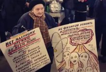 Barış için gösteri yapan Leningrad’dan kurtulan Yelena Osipova