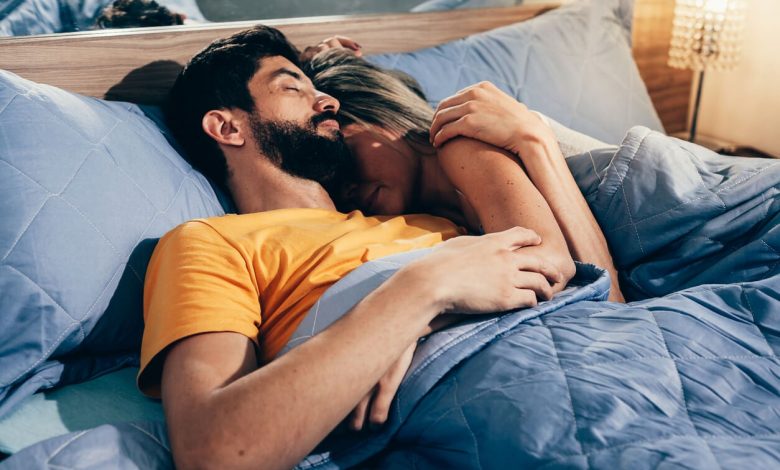 Çift olarak uyumak: Birlikte dinlenmenin faydaları