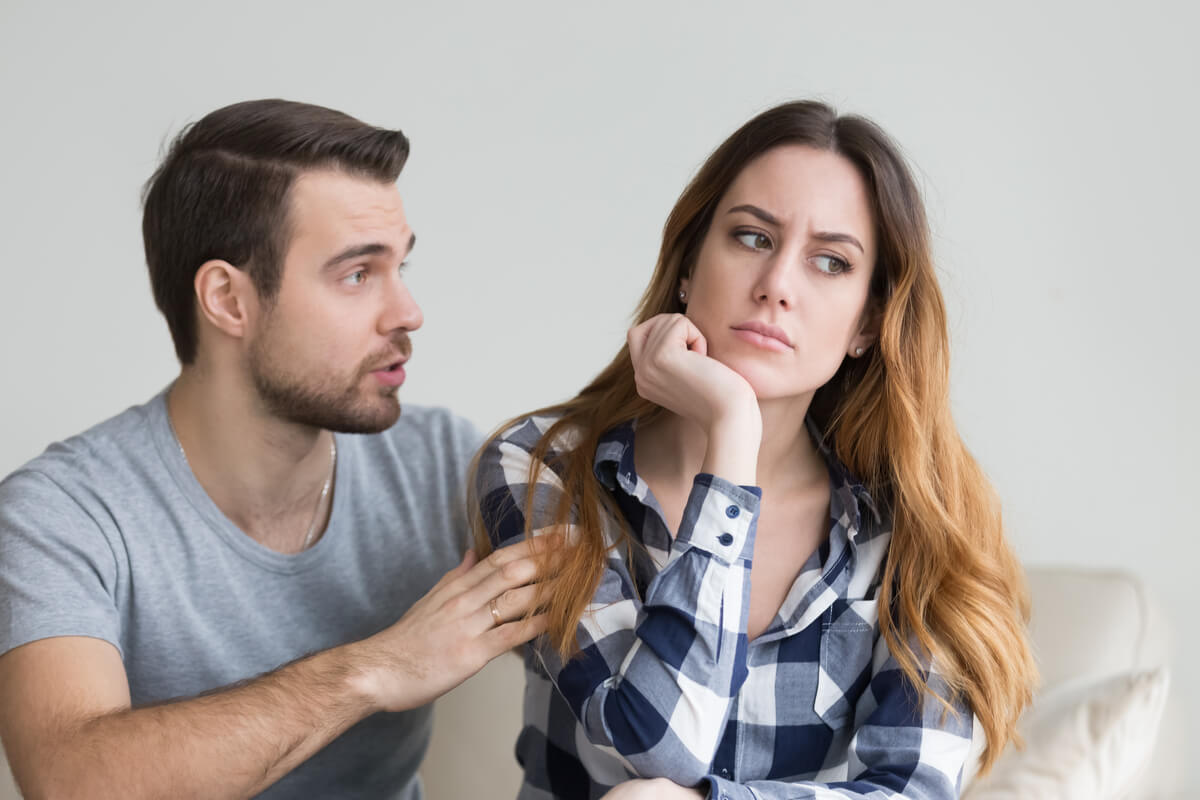 Partnerinizin kronik bir yalancı olup olmadığını anlamanın 4 anahtarı