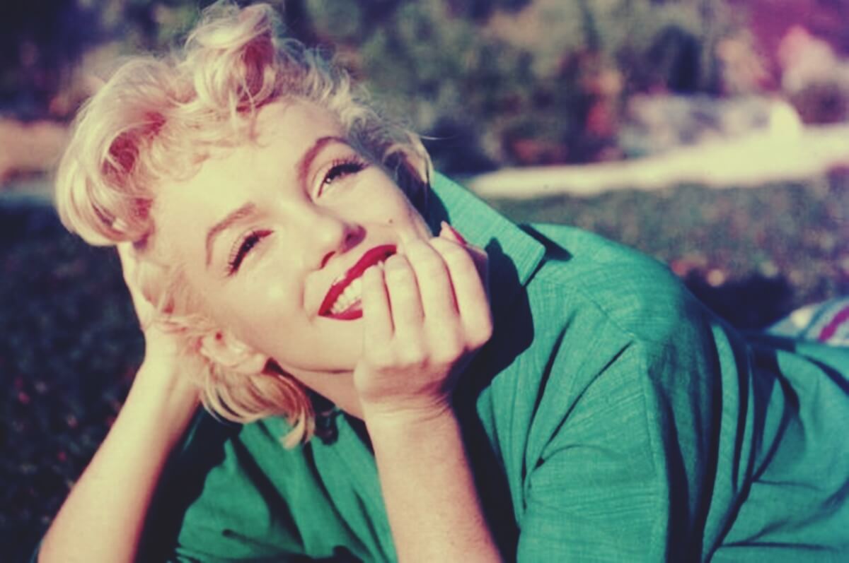 Marilyn en un coche