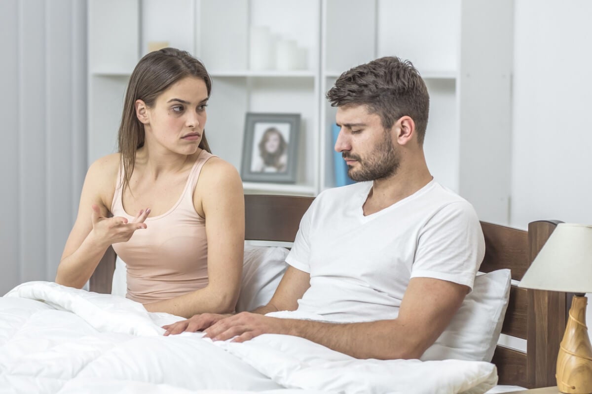 pareja sufriendo por la infidelidad como venganza