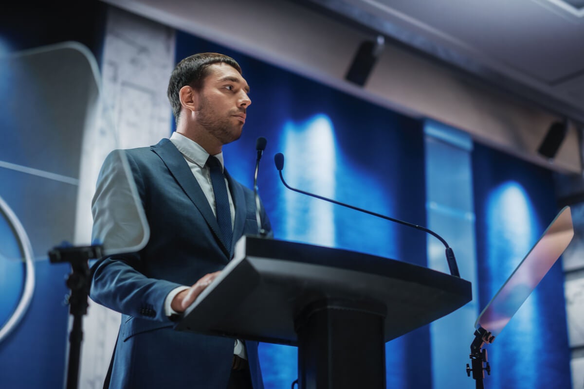 Politika, duygular için bir arazi
